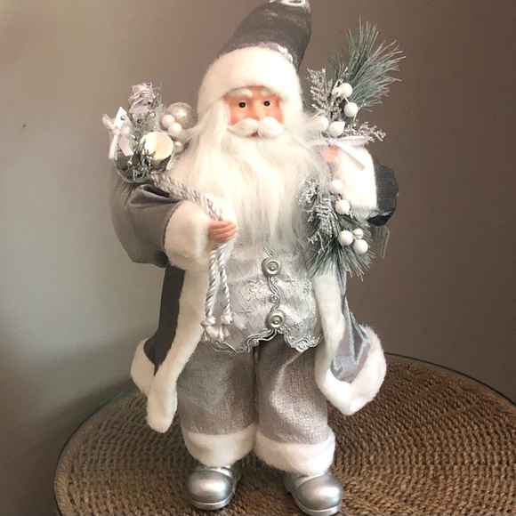 Christmas Stunning Silver Santa 20” Tall NWT Metallic Threads Realistic - Picture 8 of 10